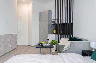 Апартаменты Smart Apartment near Railway Station on 25 floor Kvartet 3C Киев Апартаменты-32